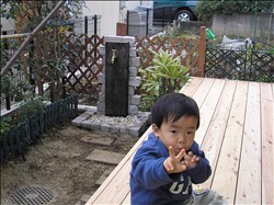 家族でのんびり 縁側デッキ